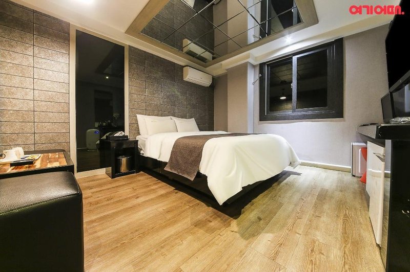 Agoda Test Motel 5