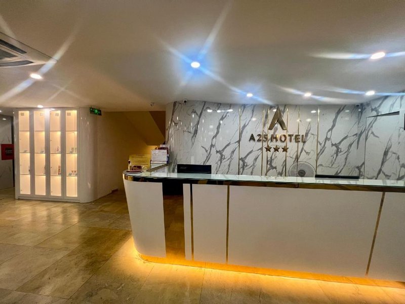 Khách sạn A25 – 12 Ngô Sĩ Liên
