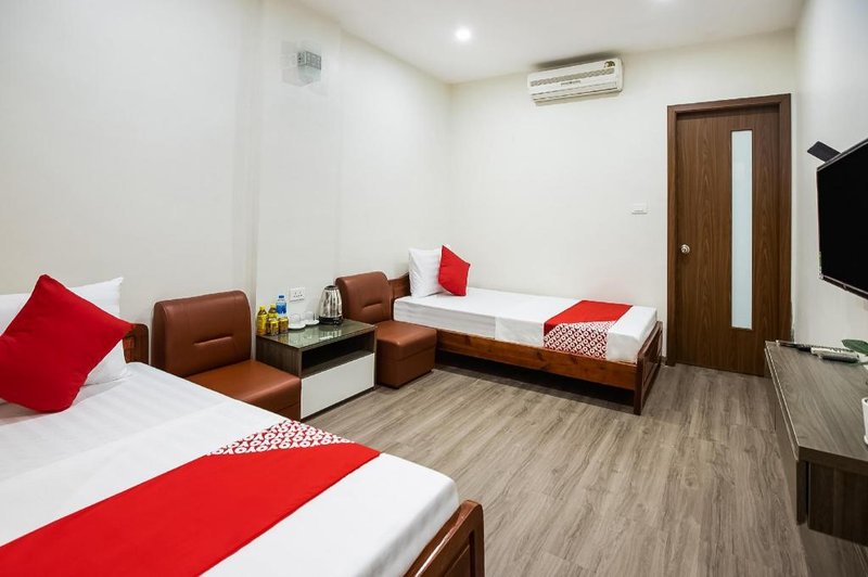 Khách sạn Giao Thông