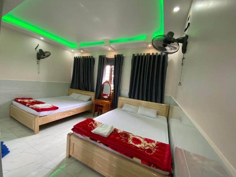 Khách sạn Hoàng Anh, Dĩ An