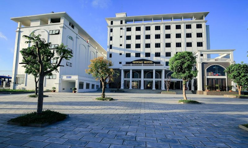 Khách sạn NewDay