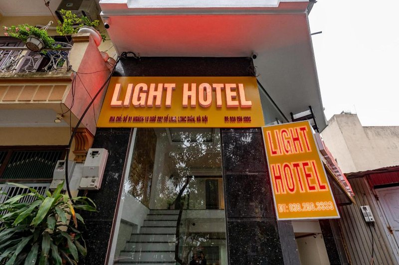 Light Hotel Ha Noi