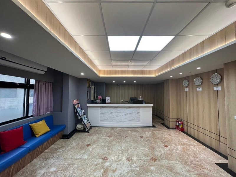 Lotus Yuan Business Hotel