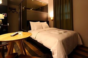 Lush Hotel Hwagok