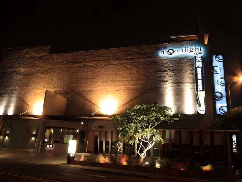 Moonlight Motel