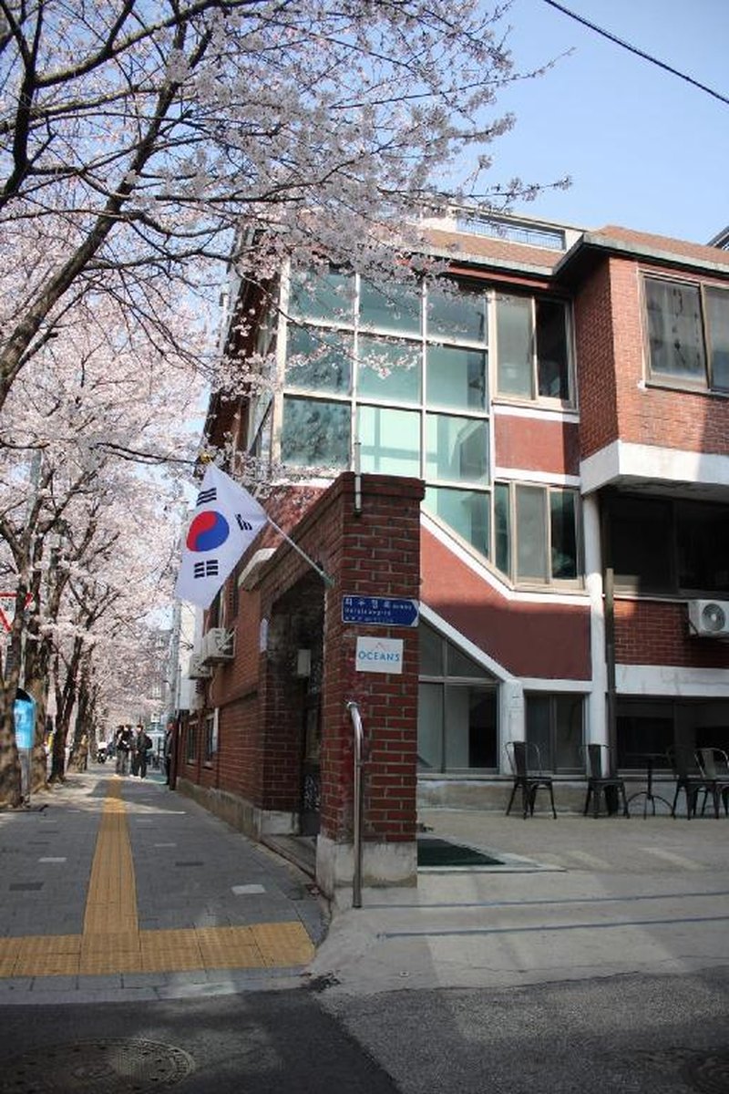 Ocean’s Guesthouse – For foreigners only