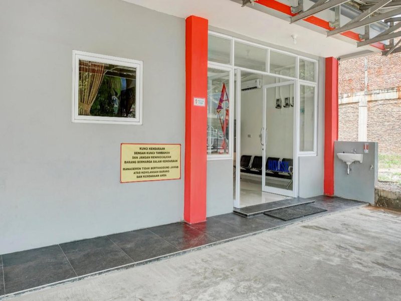 OYO 90180 Ava Guesthouse