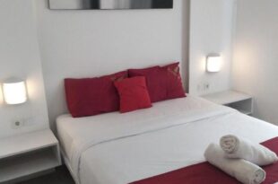 Poppies Senggigi Hostel