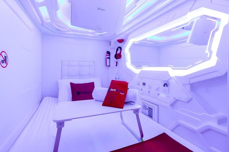 RedDoorz Hostel @ Capsule Inn Medan