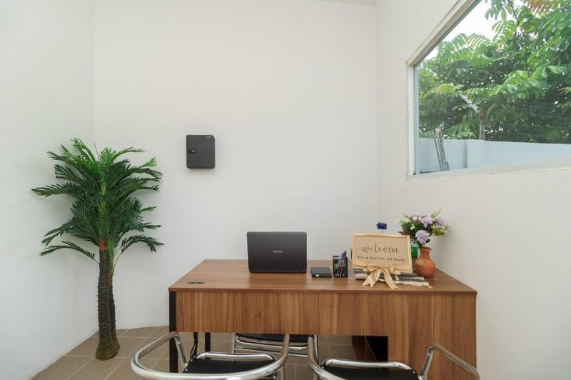 RedDoorz @ Jalan Demang Lebar Raya Palembang