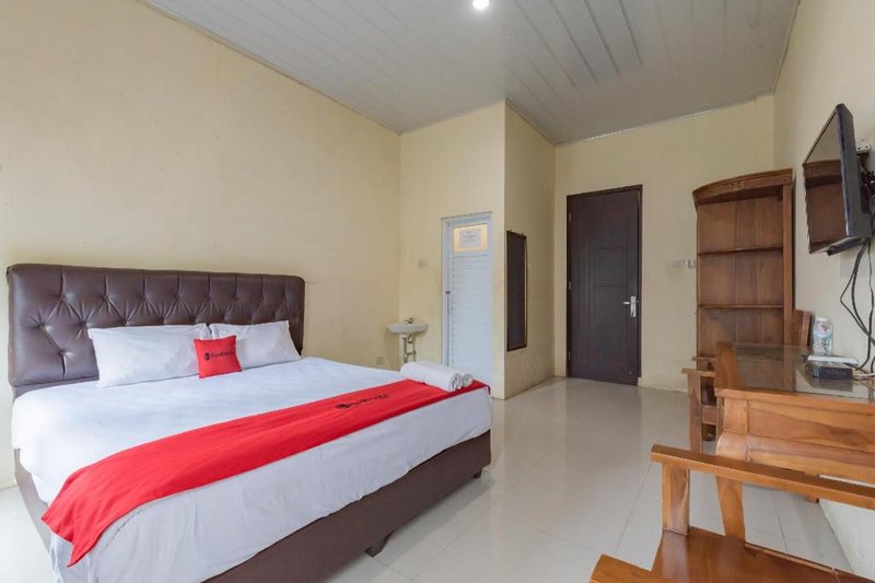 RedDoorz near Mall Boemi Kedaton 2 Lampung