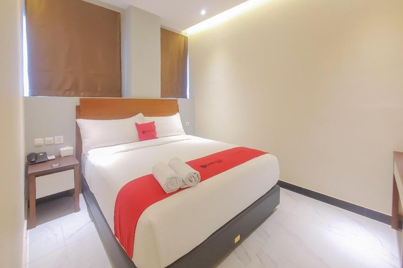 RedDoorz plus @ UNO Jalan Merak Samarinda