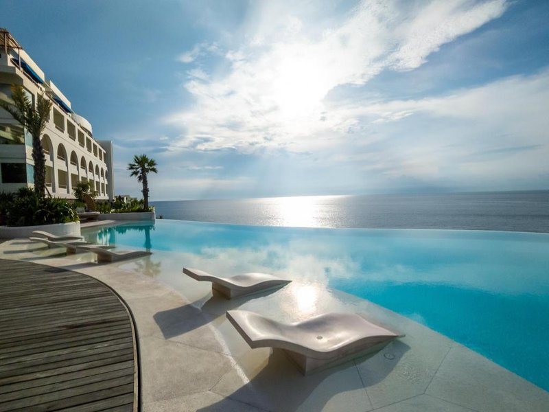 Royal Avila Boutique Resort