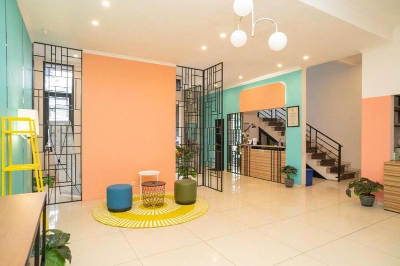 Sans Hotel FiFFa Premiere Malang