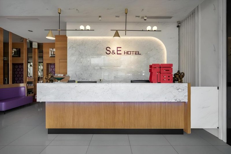 S&E Hotel