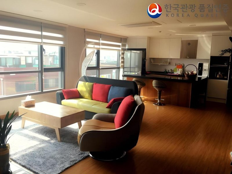 Seoul Crown 88 Guest House - Foreigners only