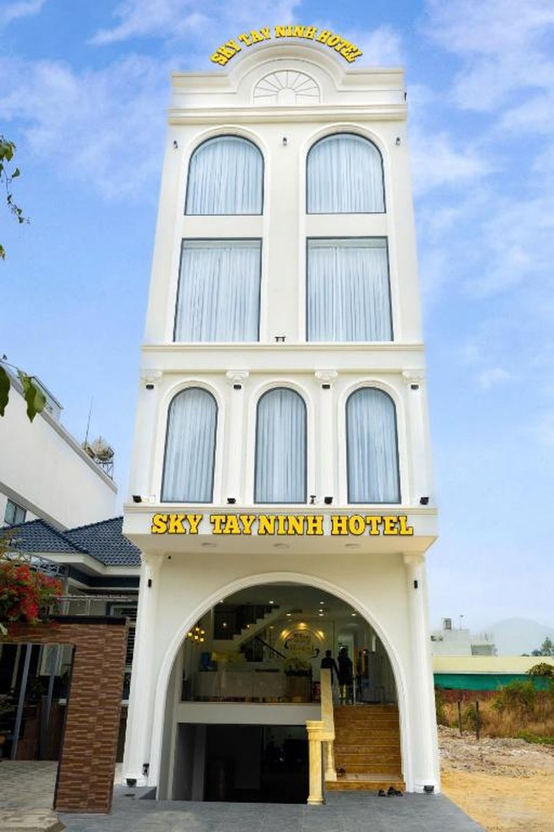 Sky Tây Ninh Hotel