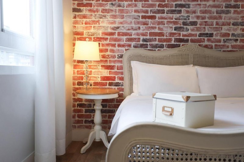 Slow Town Hotel- Reel