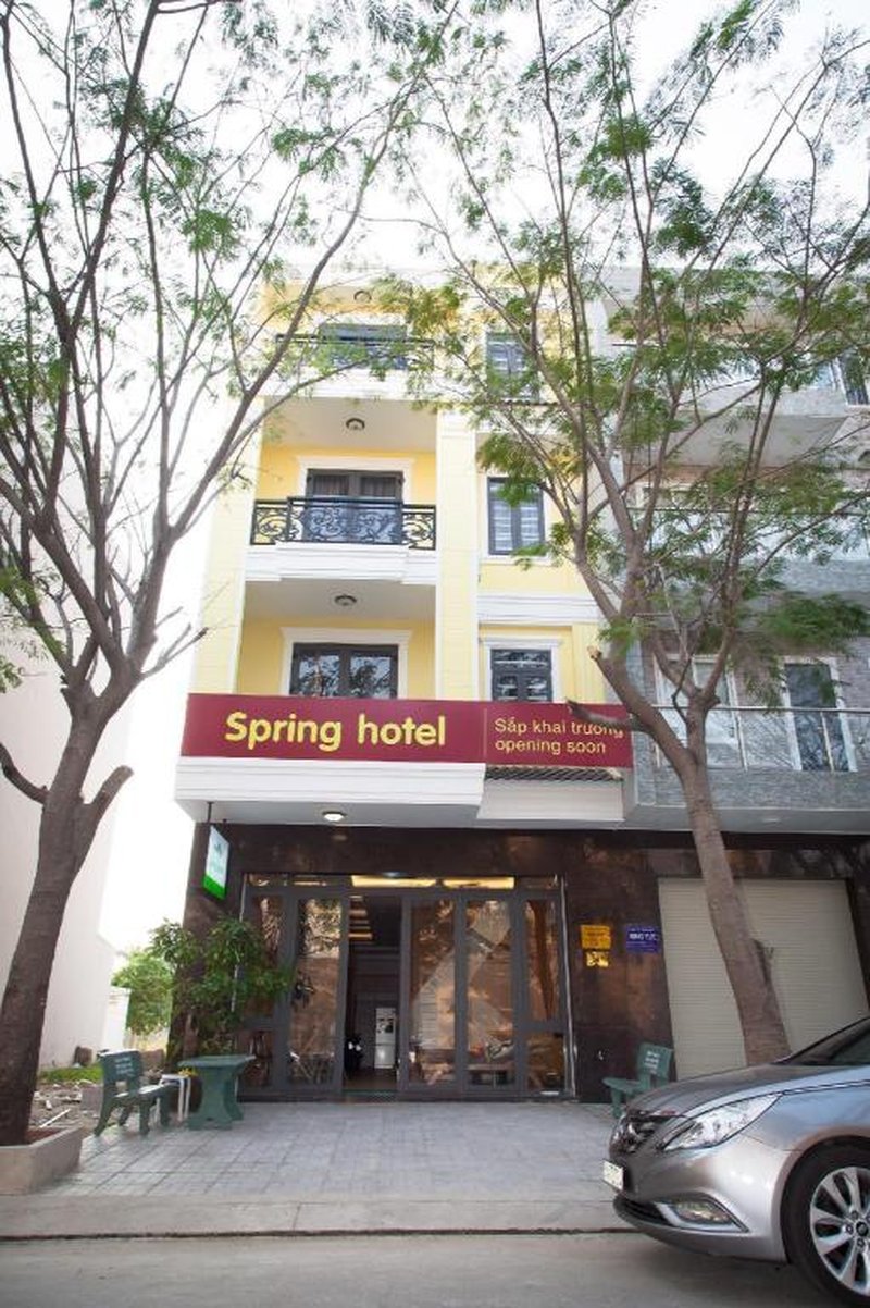 Spring Hotel, Thuận An
