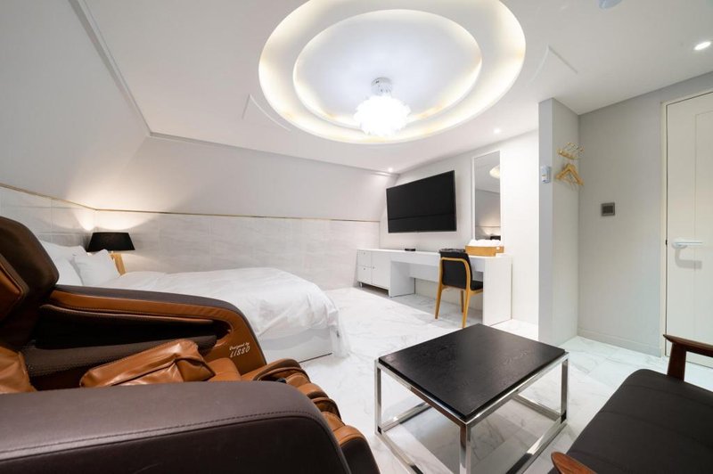 Suyu Yuria Hotel