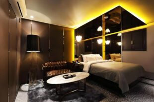 THE GRAY HOTEL