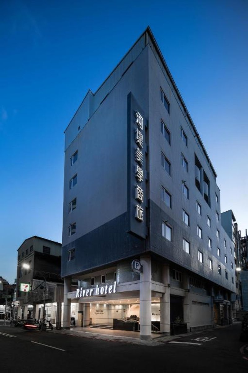 The Riverside Hotel Esthetics