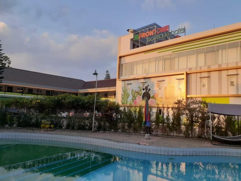 Three Eight Front One Boutique Batu Malang