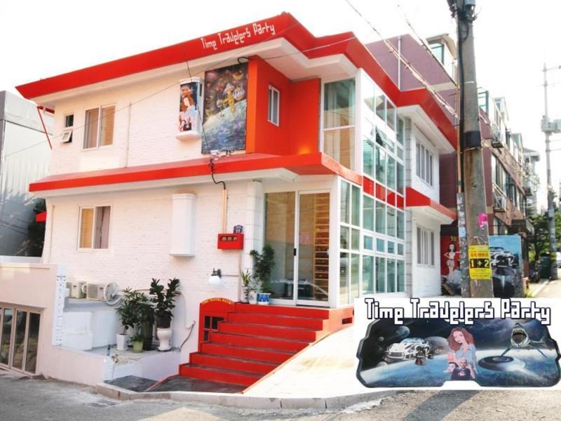 Time Travelers Party Hostel In Hongdae - Foreigners Only