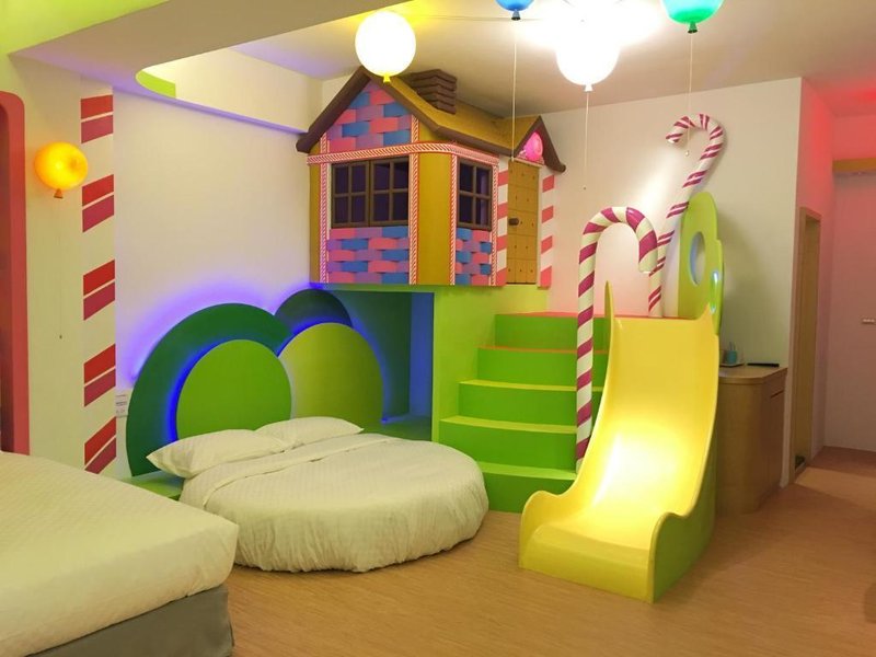 Tong’s Story Paternity B&B