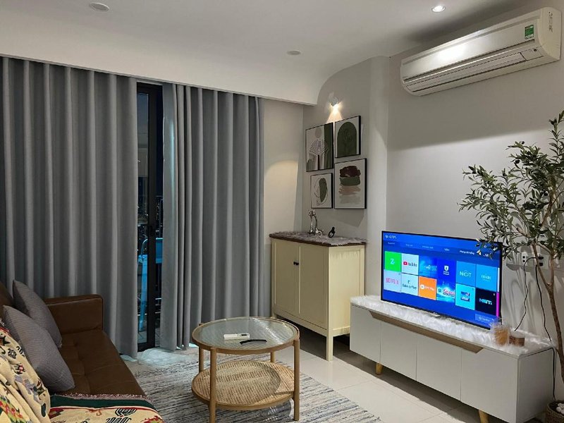 UPhoenix Home Ha Do Centrosa Apartment District 10