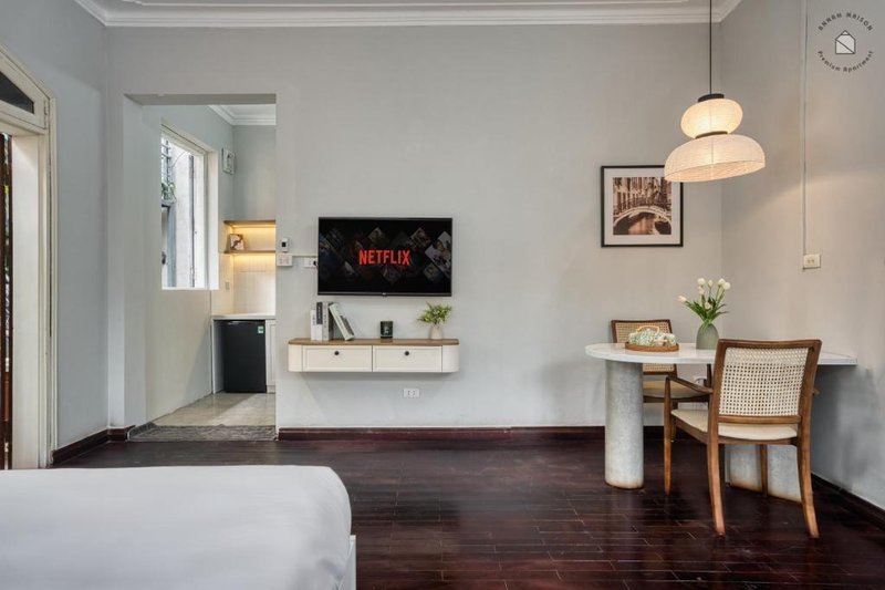 Westlake Tranquil Apartment