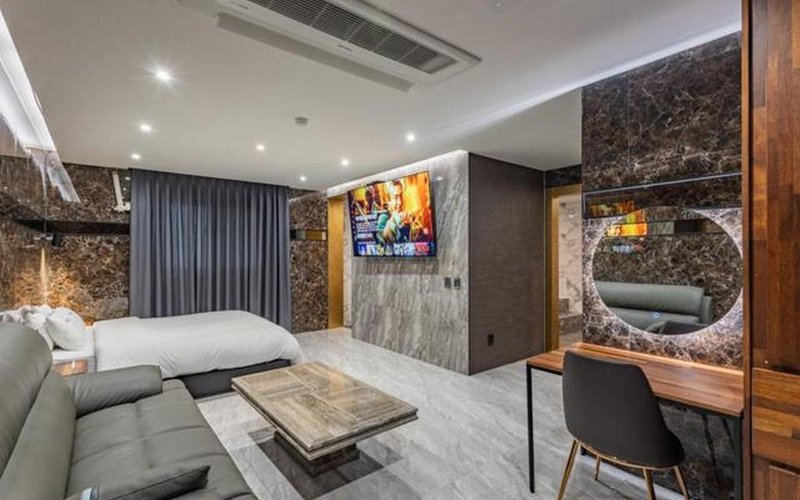Yeoksam Intro Hotel