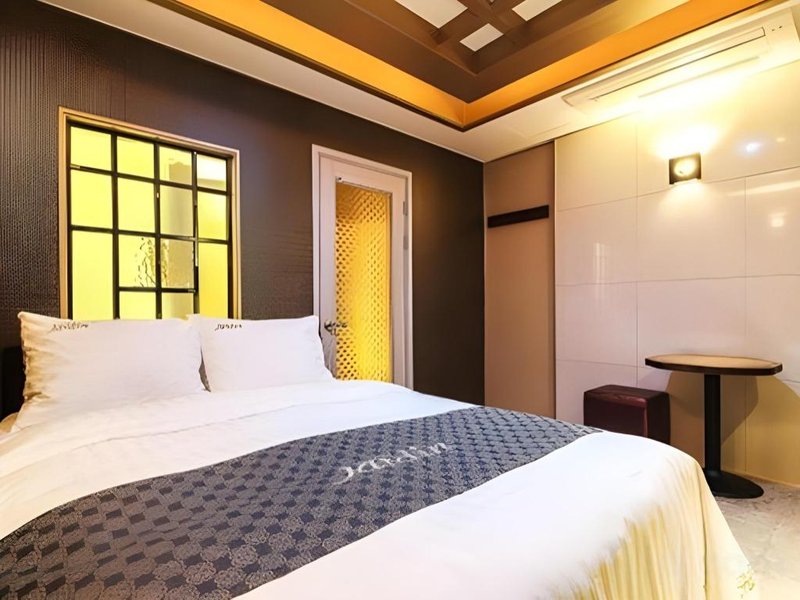Jardin Hotel