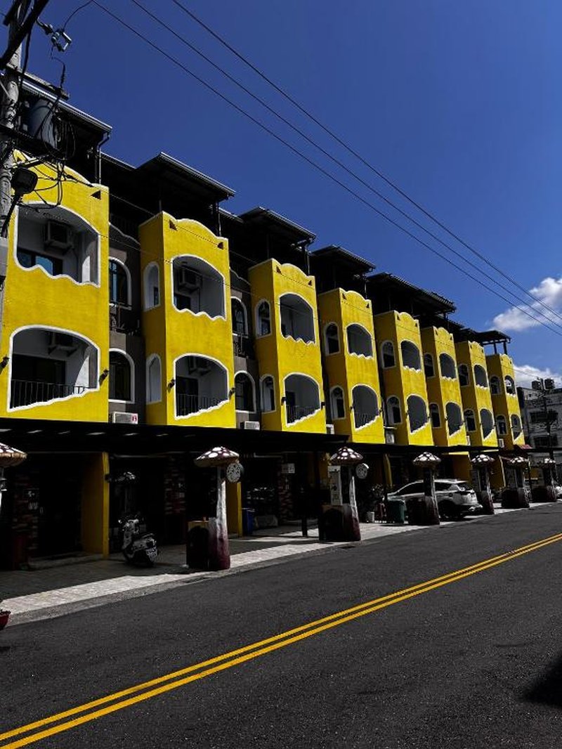 Zhiben Sunflower Bed and Breakfast