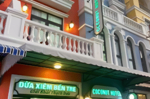 Coconut Hotel