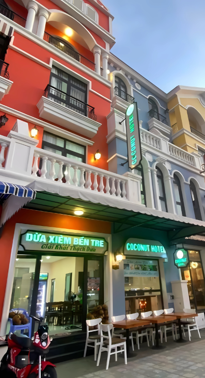 Coconut Hotel