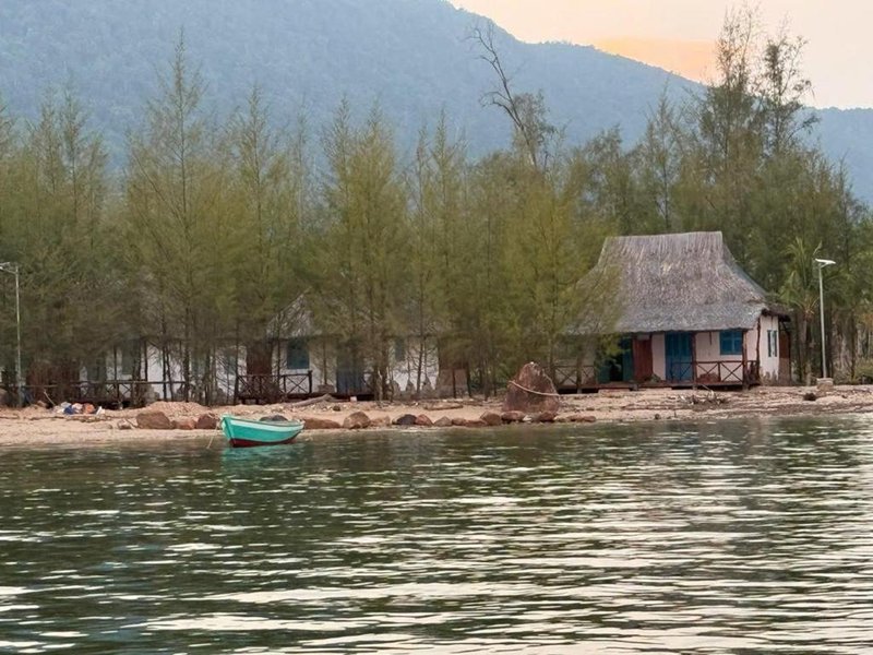 Dugong Bay – Làng Ẩm Thực & Sinh Thái – Eco & Seafood Village