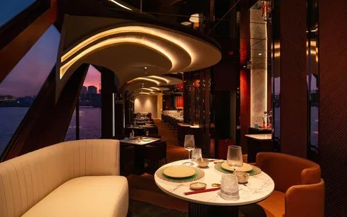 ICON Saigon – Du Thuyền Ăn Tối Sang Trọng Tại Thành Phố Hồ Chí Minh