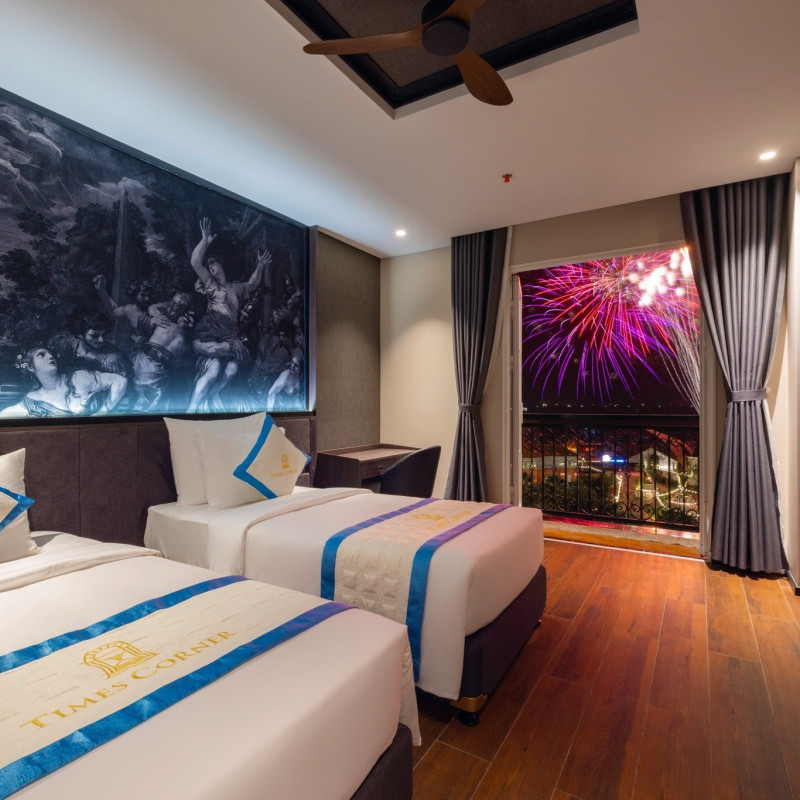 Times Corner Amalfi view pháo hoa 2