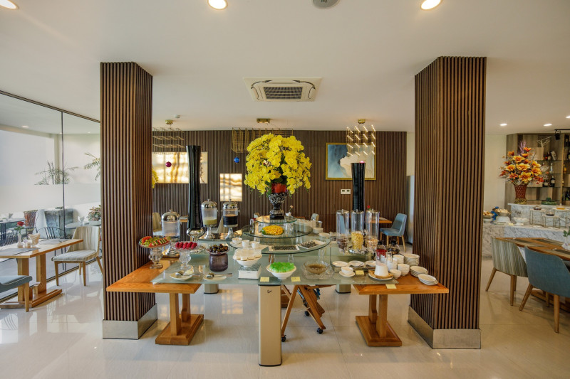 Lake View Quy Nhon Hotel buffet