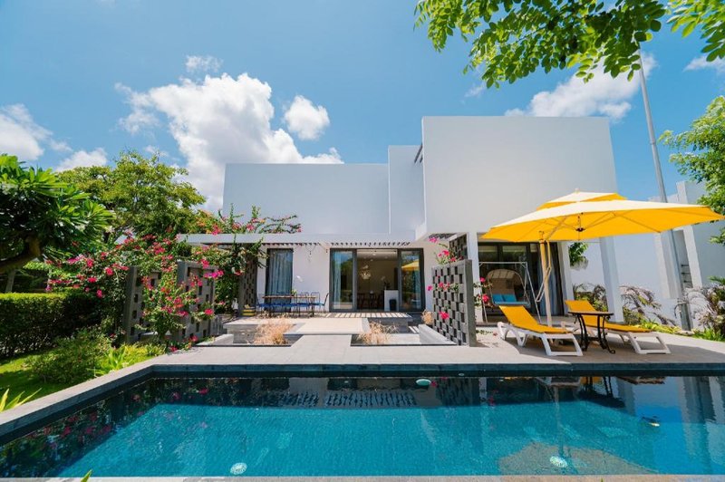 Long Hai Beach Villas
